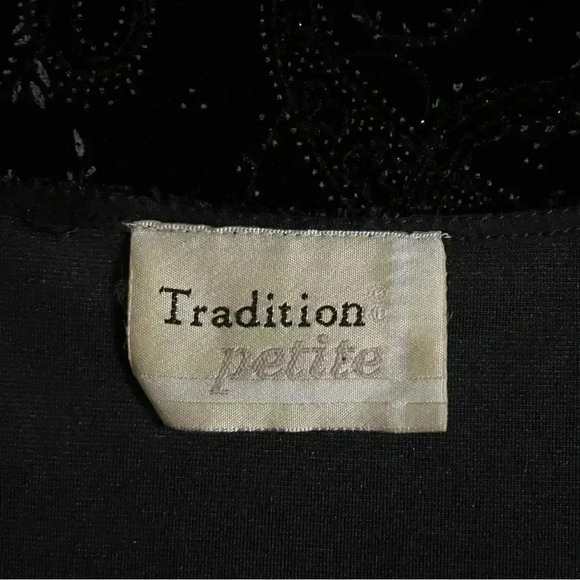 Vintage 90s Black Velvet Tank Top with Glitter Silver Paisley Pattern Whimsigoth - Picture 5 of 6